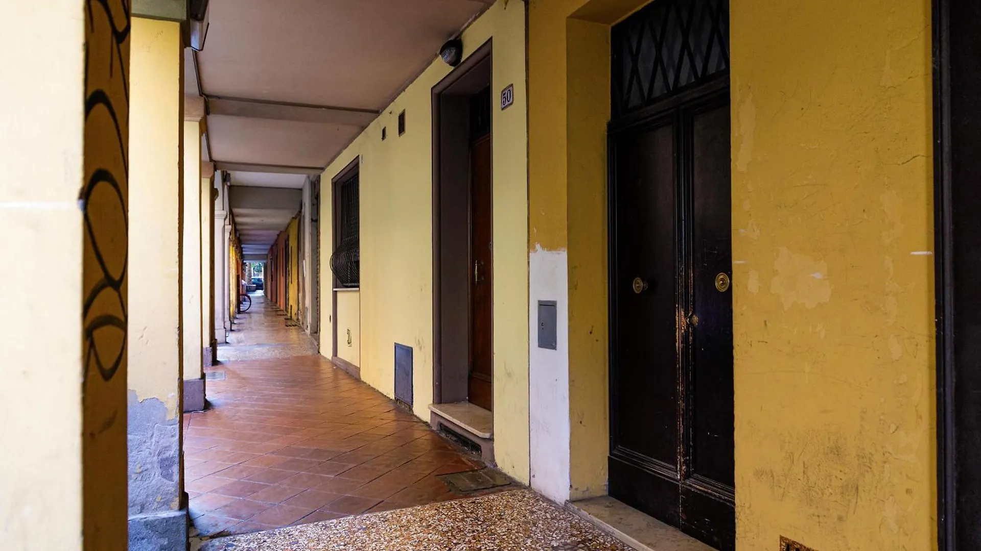Saint Charles Apartment Bologna